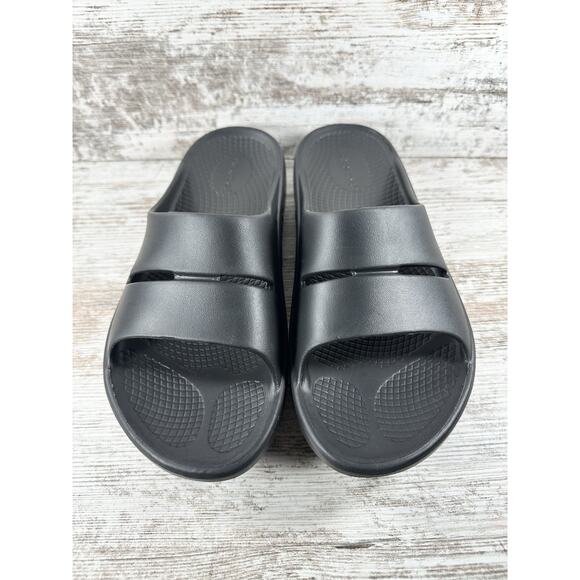 Men\'s OOFOS OOahh Black Recovery Slide Sandals Sz 9 Athletic Gym EUC! main image 6